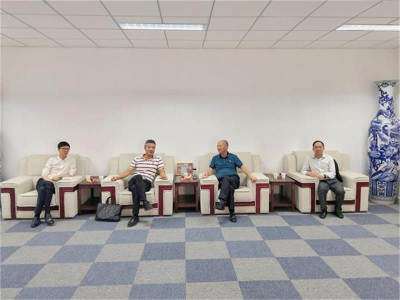 清华研究院陆院长一行 来乐鱼手机网页版登录入口共商产业规划